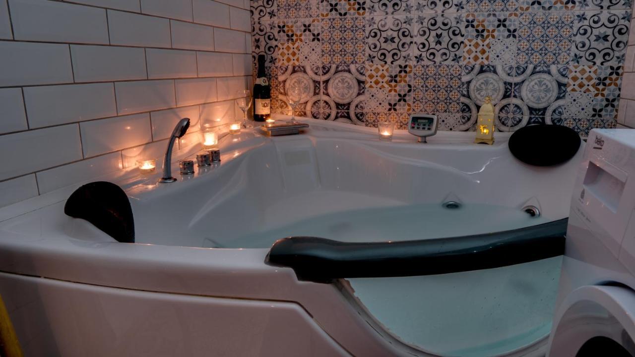 Spa Apartment Yin - Hot Tub, Sauna, Spa 诺威萨 外观 照片